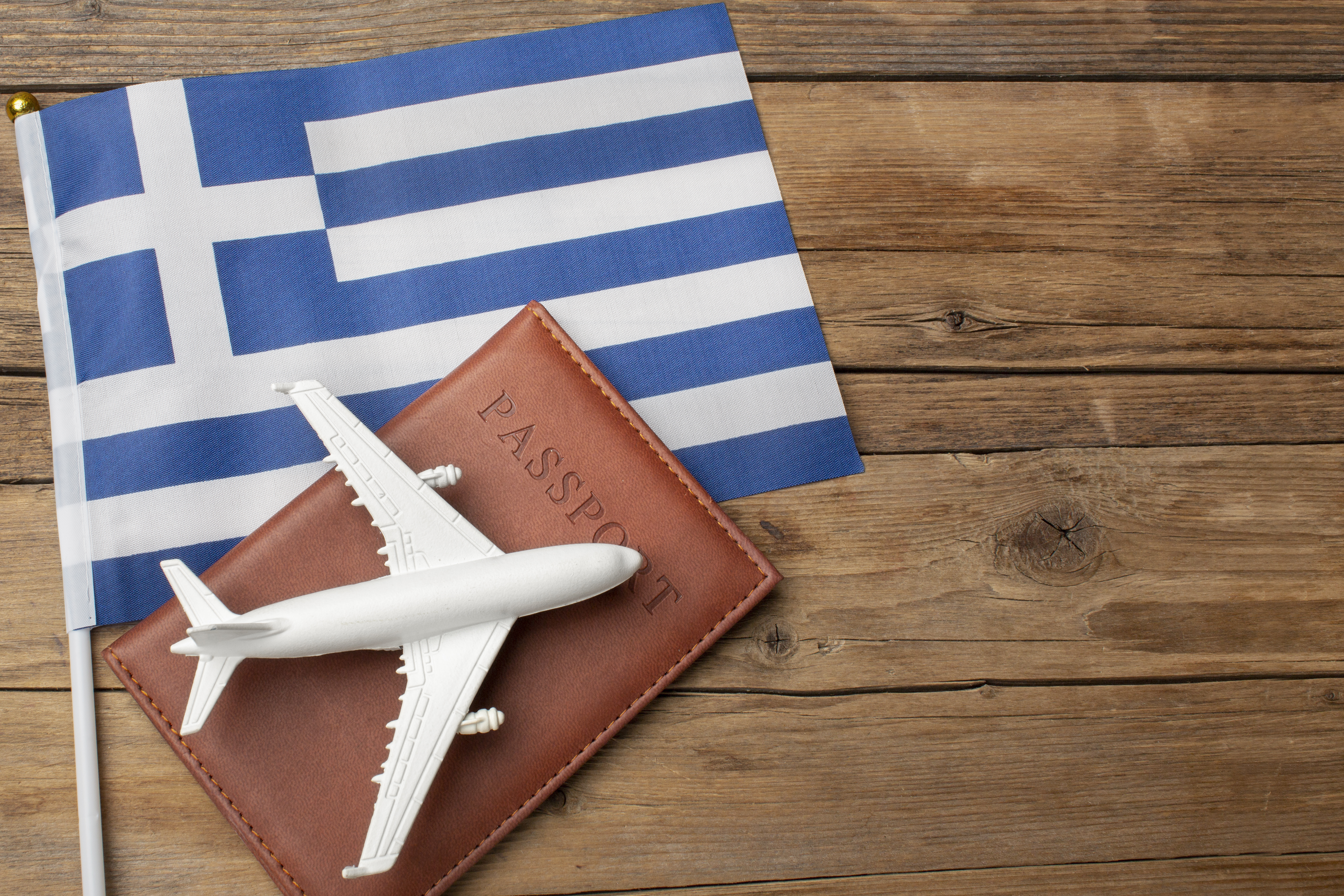 greece golden visa family benefits residency program